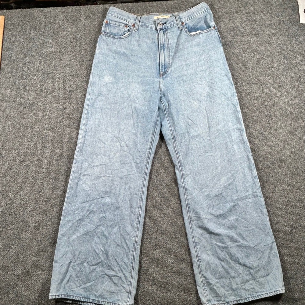 Levi's Premium Jeans Womens Size 33 Light Wash Ribcage Wide Leg High Rise Denim